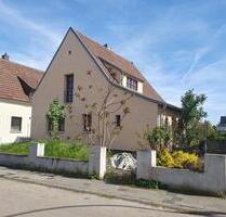 Charmantes Einfamilienhaus mit Terrasse & großem Garten in Haßloc - Haßloch