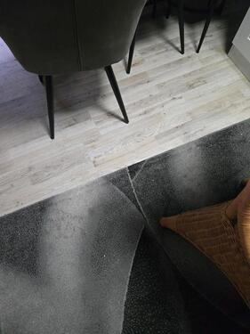 Foto - Laminat 12jahr alt - 100,00&nbsp;EUR Kaltmiete, ca.&nbsp; 60,00&nbsp;m&sup2;