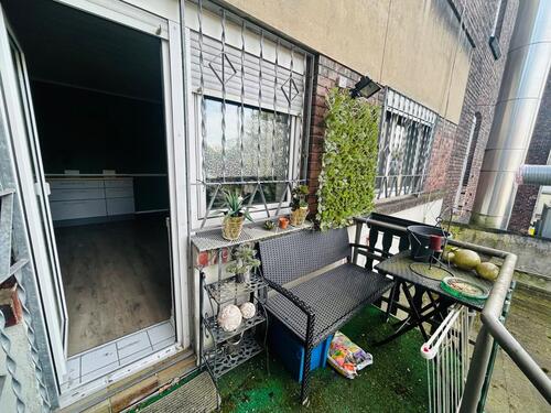Foto - Großzügige 2,5 Zimmer Wohnung mit Einbauküche und kleinem Balkon