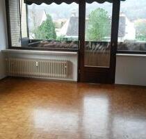 helle zwei Zimmerwohnung mit Balkon in Gimte, Hochpaterre - Hann. Münden