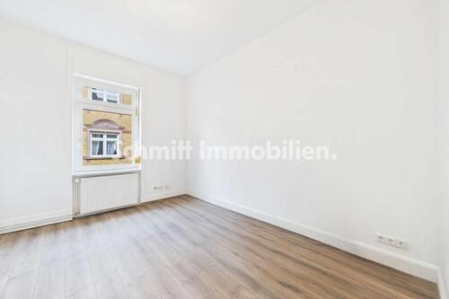 Foto - Erstbezug. 2-Zimmer-Altbauwohnung mit Stellplatz. In Frankfurt Alt-Griesheim