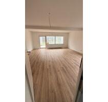 Erstbezug nach Sanierung-Helle 3 Zimmer-Wohnung mit GatrenBalkon - Erndtebrück