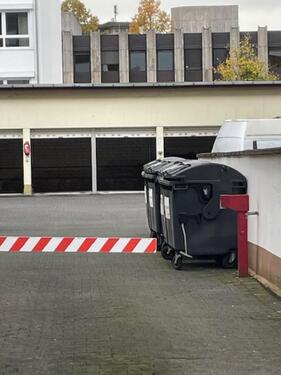 Foto - Sicherer Parkplatz-Bielefeld-Innenstadt-hinter dem Landgericht