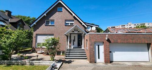 Foto - Einfamilienhaus mit Doppelgarage, Provisionsfrei