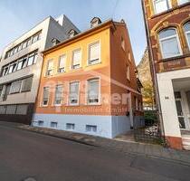 Teilrenovierte Dachgeschosswohnung im Herzen von Oberstein! - Idar-Oberstein