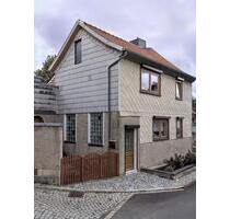 Großes Grundstück (836 m²) mit Bestandsgebäude, Garage & Garten - Anrode