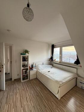 Foto - 2.5 Zimmer Dachgeschoßwohnung zur Miete in Wiesbaden