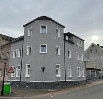 Mehrfamilienhaus - 435.000,00&nbsp;EUR Kaufpreis, ca.&nbsp; 300,00&nbsp;m&sup2; in Wilkau-Haßlau (PLZ: 08112)