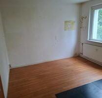 unrenovierte Zweiraumwohnung mit Aufzug in ruhiger Lage in Eisenach