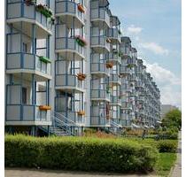 Klassische 3-Raum-Wohnung mit sonnigem Balkon - Güstrow