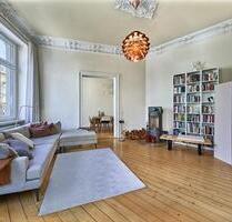 BEL ÉTAGE! 4 Zimmer Wohnung im Stilaltbau mit Balkon, Kamin EBK & Wellnessoase *Stellplatz* - Wiesbaden Südost