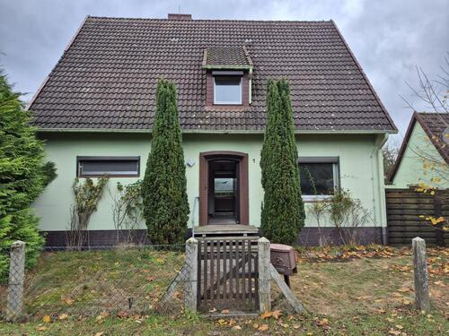 Foto - Einfamilienhaus zu verkaufen - 139.000,00&nbsp;EUR Kaufpreis, ca.&nbsp; 126,00&nbsp;m&sup2;