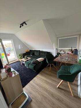 Foto - 3 Zimmer Whg. mit Dachterrasse, Garten und Garage