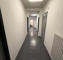 110 m² Praxisfläche – Ideal zur Umnutzung als Arztpraxis | 5 Zimm - Hamburg Wandsbek