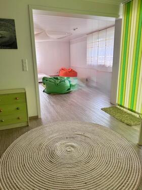 Foto - All-inclusive, farbenfroh & möbliert: Große Wohnung in Mürwik