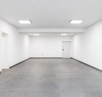 Moderne, ruhige Bürofläche mit eigenem Eingang, Stellplätzen und hochwertigem Bad in Neusäß