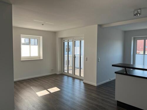 Foto - Moderne helle 3-Zimmer-Wohnung mit Süd-West-Balkon und Carport