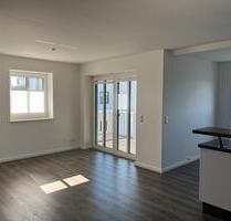 Moderne helle 3-Zimmer-Wohnung mit Süd-West-Balkon und Carport - Husum