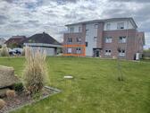Foto - Erdgeschoss 3-Zi-Whg, sep. Gäste-WC, Terrasse, KFW 40+