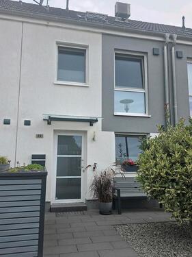 Foto - Modernes Reihenhaus in MG-Giesenkirchen von Privat zu verkaufen