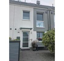 Modernes Reihenhaus in MG-Giesenkirchen von Privat zu verkaufen - Mönchengladbach Süd