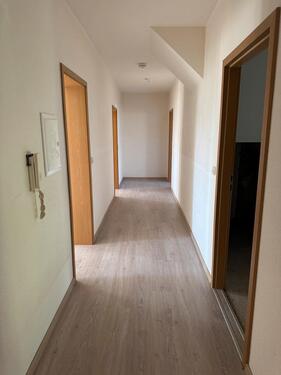 Foto - renovierte 3 - Raum - Dachgeschoss - Wohnung
