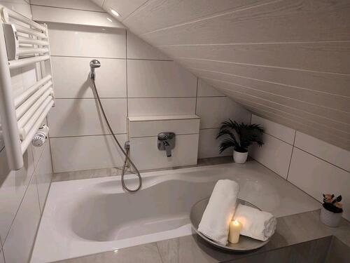 Foto - 2.5 Zimmer Dachgeschoßwohnung zur Miete in Schwieberdingen