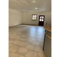 Gewerbefläche - 980,00 EUR Kaltmiete, in Staudach-Egerndach (PLZ: 83224)