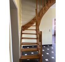 Maisonettenwohnung zum selbst renovieren, Mietfrei verhandelbar - Naumburg (Saale)