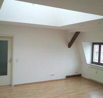 Schicke moderne 2-Raum-Dachwohnung in Bernburg - Bernburg (Saale)