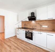 Kernsanierte 4-Zimmer Wohnung mit neuer Einbauküche in zentraler - Halle (Saale) Damaschkestraße