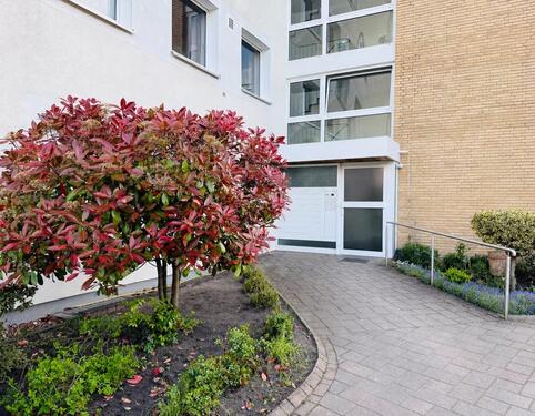 Foto - Gepflegte und modernisierte ETW mit Terrasse, Garten und Garage