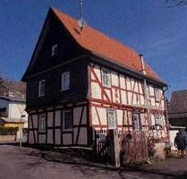 Charmantes Anwesen mit zwei Häusern und großer Nutzfläche - Nidda