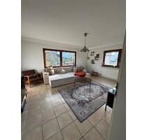 Helle 4-Zimmer-Wohnung mit 2 Balkonen, Stellplatz & Ausblick - Lehrensteinsfeld