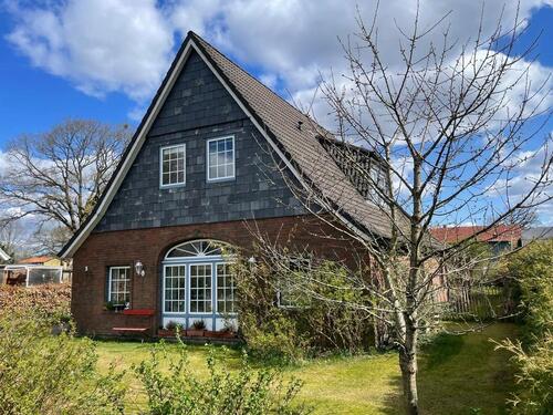 Foto - Freistehendes Einfamilienhaus in Ehndorf im 'Grünen'