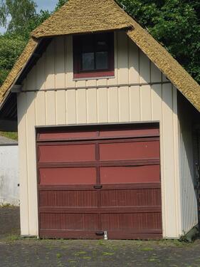 Foto - Kleine Garage zu vermieten (5,5×2,0 m) – auf beleuchtetem Hof