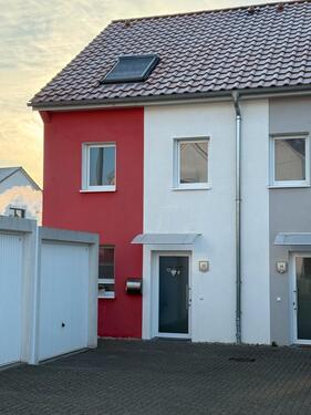 Foto - Modernes Reihenendhaus in Worms-Pfeddersheim