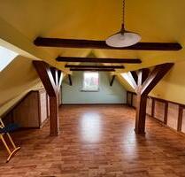 Einfamilienhaus mit Scheune - 89.999,00&nbsp;EUR Kaufpreis, ca.&nbsp; 131,00&nbsp;m&sup2; in Duderstadt (PLZ: 37115)