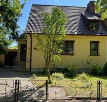 Doppelhaushälfte mit Vollkeller, Garage und großem Grundstück - Rostock Alt Bartelsdorf Doppelhaushälfte mit Vollkeller, Garage und großem Grundstück - Rostock Alt Bartelsdorf