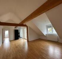 Dachgeschoßwohnung - 419.000,00&nbsp;EUR Kaufpreis, ca.&nbsp; 74,00&nbsp;m&sup2; in Ingolstadt (PLZ: 85057) Friedrichshofen-Hollerstauden