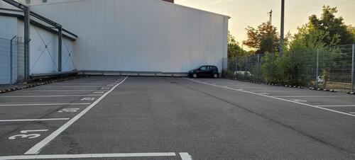 Foto - Pkw Stellplatz Wohnmobil Wohnwagen Bus Transporter