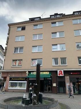 Foto - Auto? Unnötig! Mitten in der City: zentrale 4-Zimmer-Wohnung (keine Zahlung über das Jobcenter)