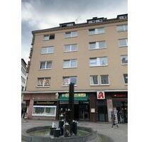 Mitten in der City: zentrale 4-Zimmer-Wohnung (kein JC) - Mülheim an der Ruhr