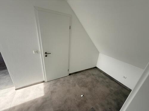 Foto - Dachgeschoßwohnung in Hockenheim zur Miete