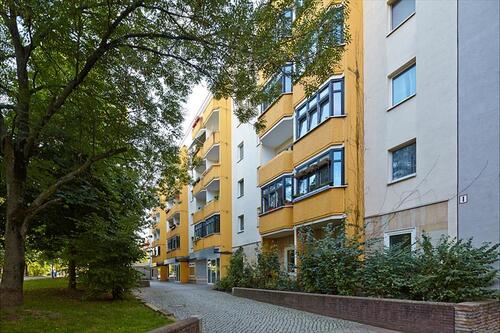 Foto - Einzelhandel oder Dienstleistung mit rückwärtiger Anlieferung