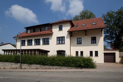 Foto - 3 Zi.-Wohnung mit Galerie und Balkon