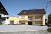 Foto - Großzügige moderne Wohnung mit großer Terrasse, Balkon - Garage und Garten ...