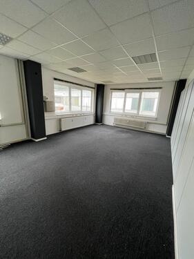 Foto - Büro-Gewerberaum zu vermieten - 490,00 EUR Kaltmiete,