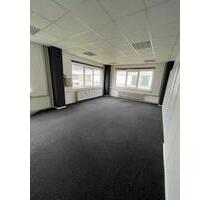 Büro-Gewerberaum zu vermieten - 490,00 EUR Kaltmiete, in Wackersdorf (PLZ: 92442)