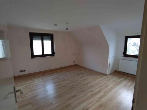 Foto - Helle, schöne 2 Zi-Wohnung im DG mit Gartenanteil in HN-Böckingen